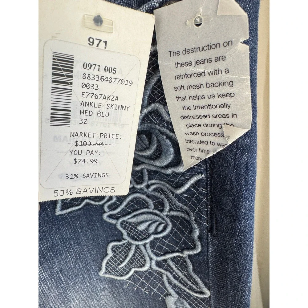 Miss Me Women's Blue Embroidered Jeans - Picture 5 of 10